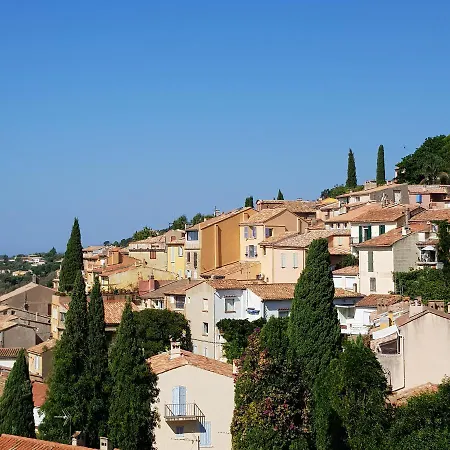 Grand F2 Vue Mer * Le Lavandou
