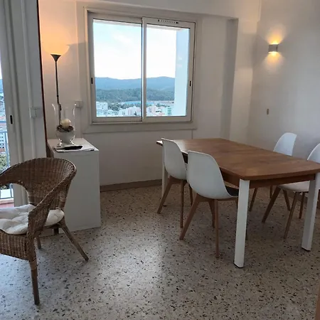 Grand F2 Vue Le Lavandou